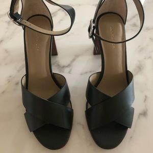 Ann Taylor leather heel